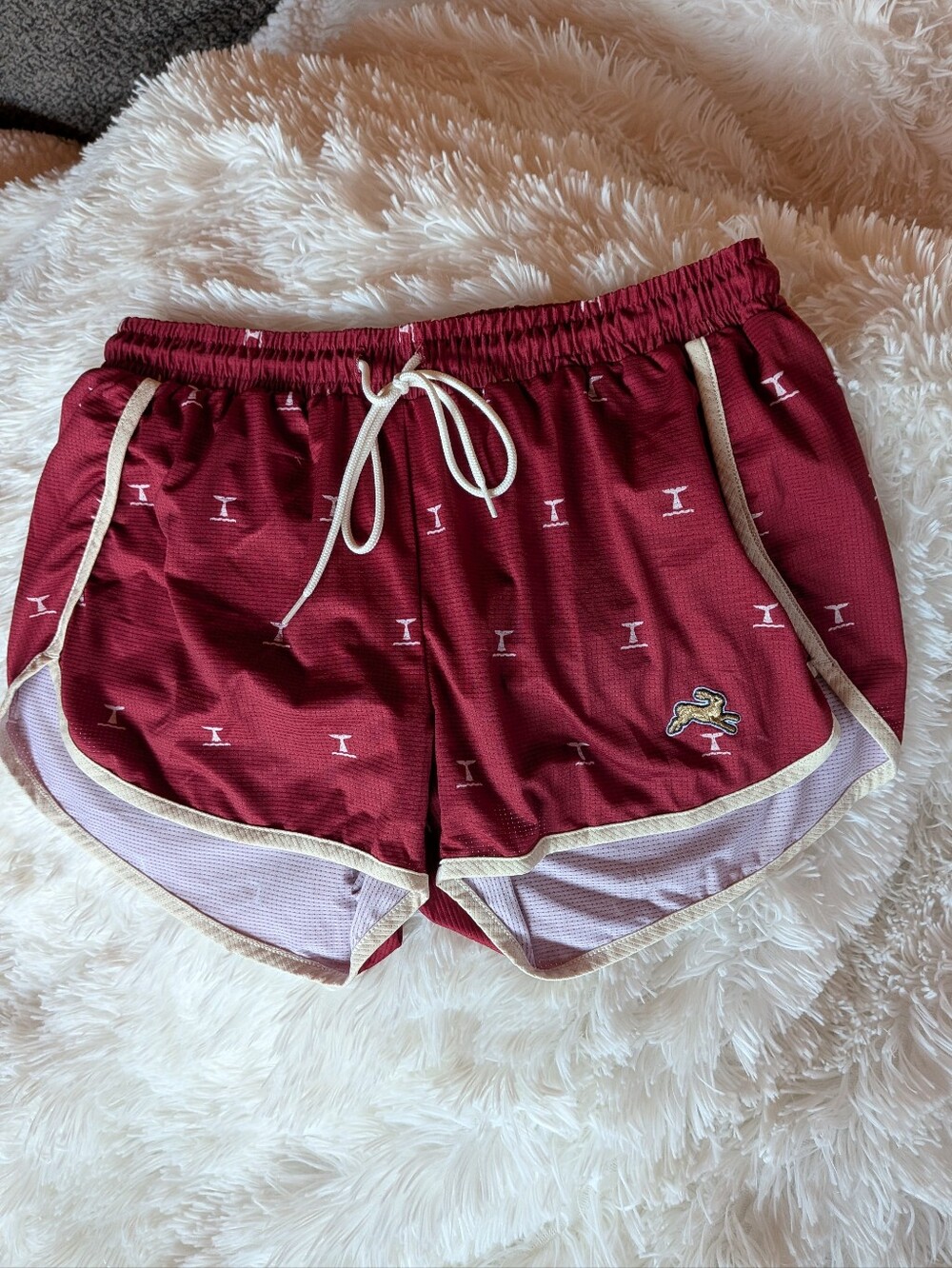 { Tracksmith } 🐋 Twilight Split Shorts Whale Print